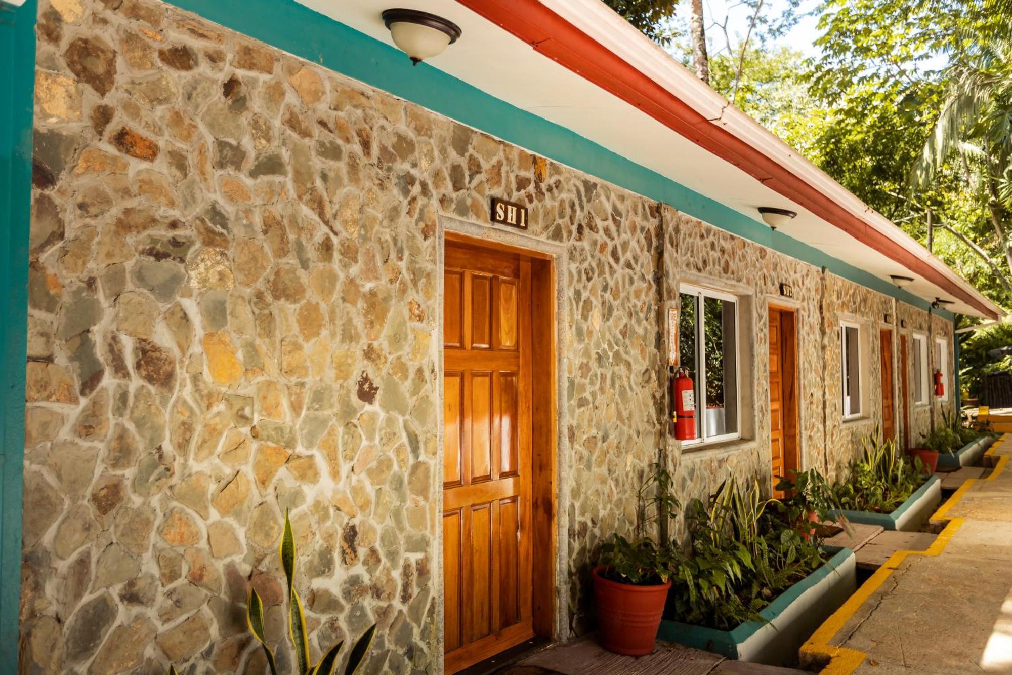 Falling Leaves Lodge San Ignacio Zewnętrze zdjęcie